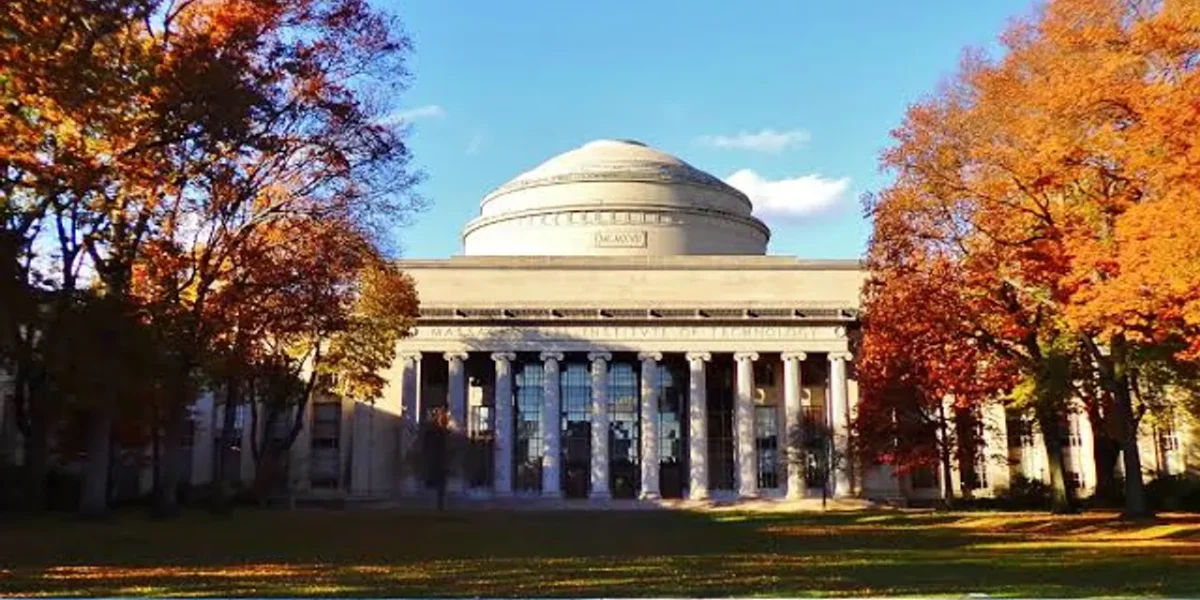 MIT to offer free tuition to American families earning less than $200,000