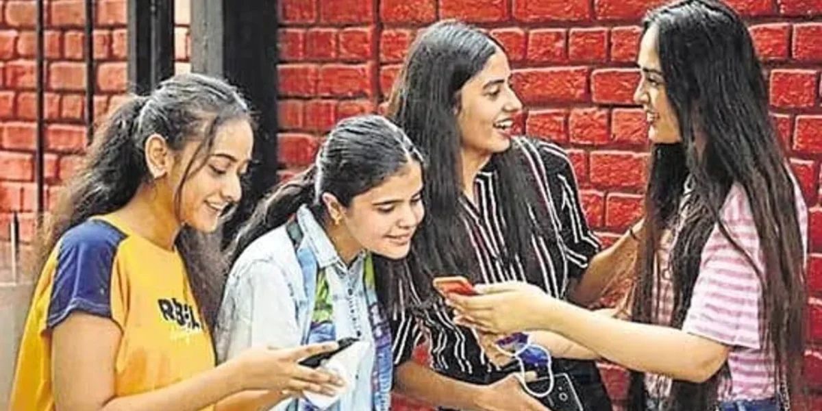 38.5% rise in women’s enrolment in higher education in a decade