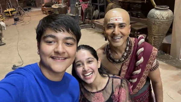 Sony SAB’s Sheehan Kapahi and Deshna Dugad, passionate fans of Tenali Rama, have an inspiring encounter with the iconic genius himself!