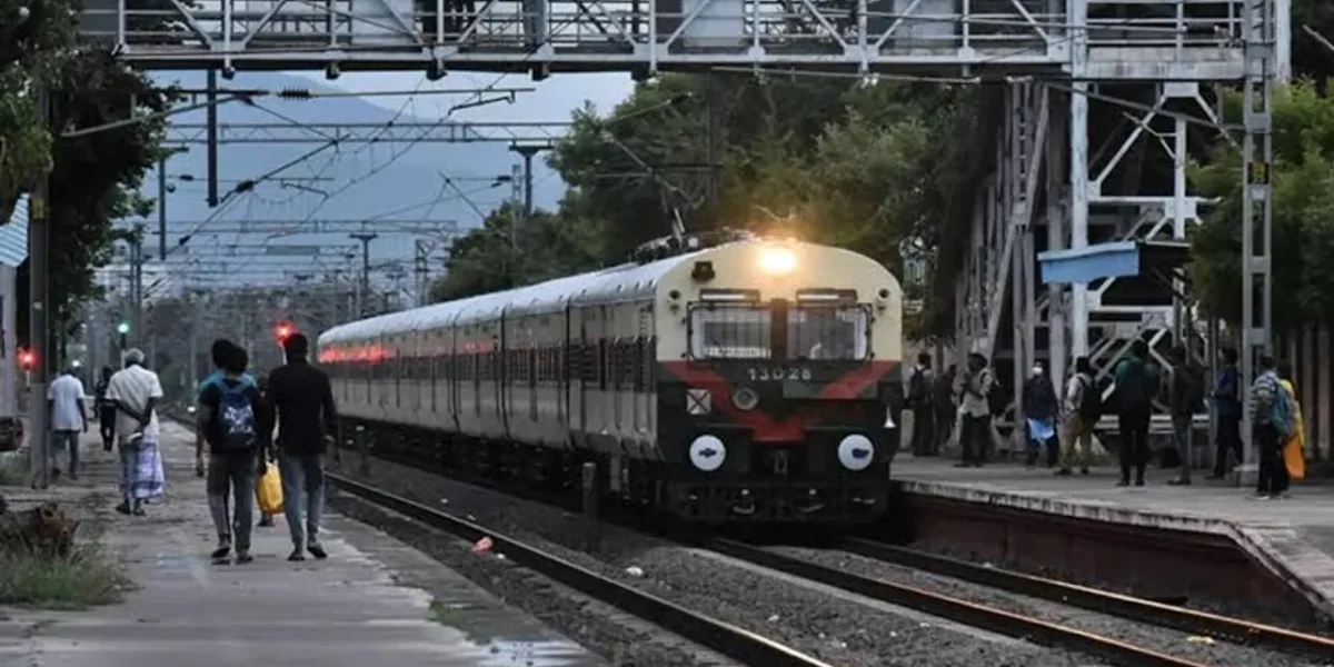 AMC to provide car worth ₹18 lakh to railway employees