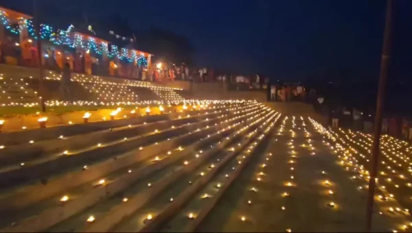 Grand Celebration of Narmada Jayanti in Bharuch with 1.5 Lakh Lamps and Fireworks