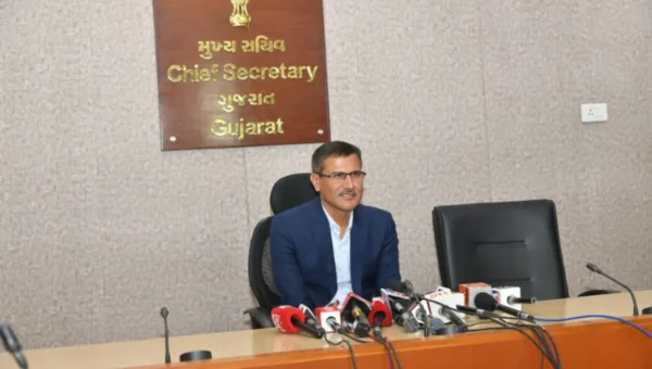 IAS Pankaj Joshi takes charge as Chief Secretary of Gujarat