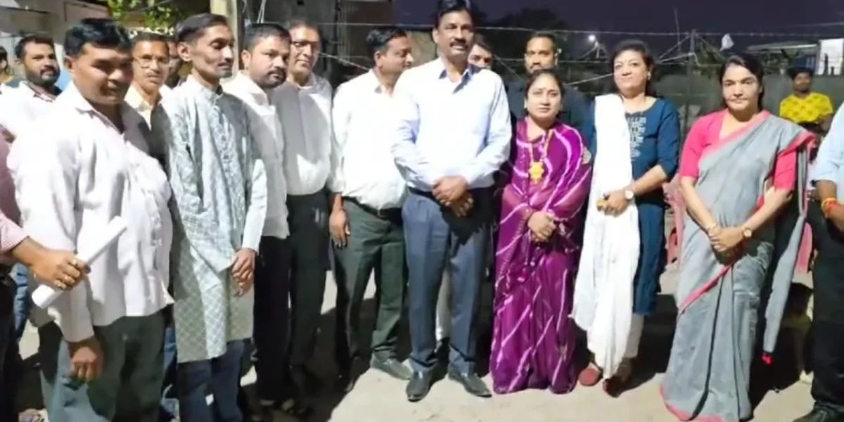 MLA Ramesh Mistry reviews development works in Bharuch’s Ward No. 9 and 5