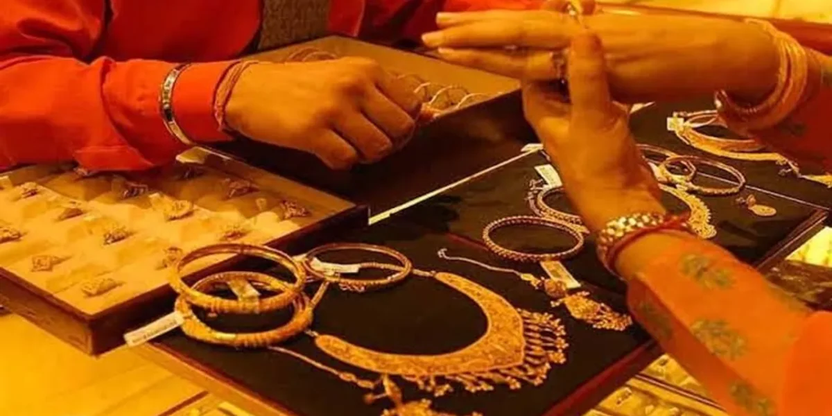 Gold prices reach historic high over ₹91,000 in Gujarat, Maharashtra