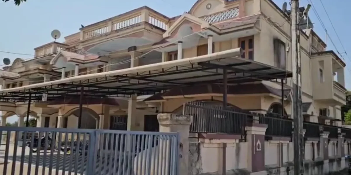 SEBI Raids Gujarat IPS Officer Ravindra Patel’s residence in Sabarkantha