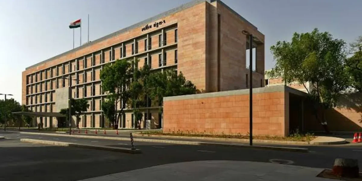 Gujarat hikes ministers’ allowances while contract workers await increment