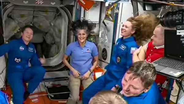 Stuck NASA Astronauts plan for Return to Earth this week