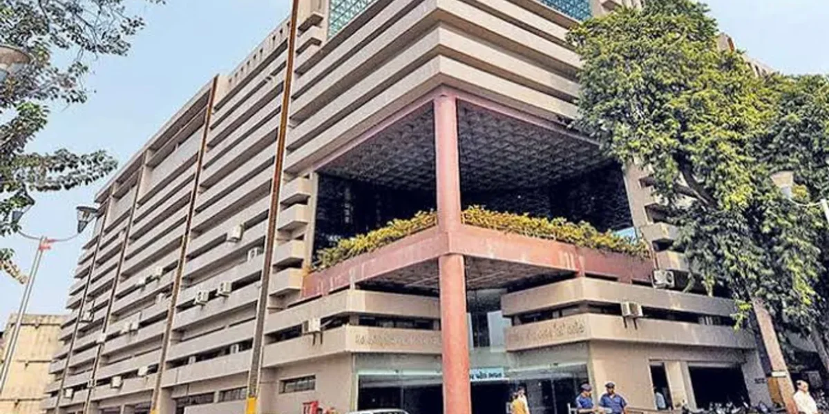 Ahead of monsoon, AMC to spend ₹10 cr to build percolating wells for rainwater management