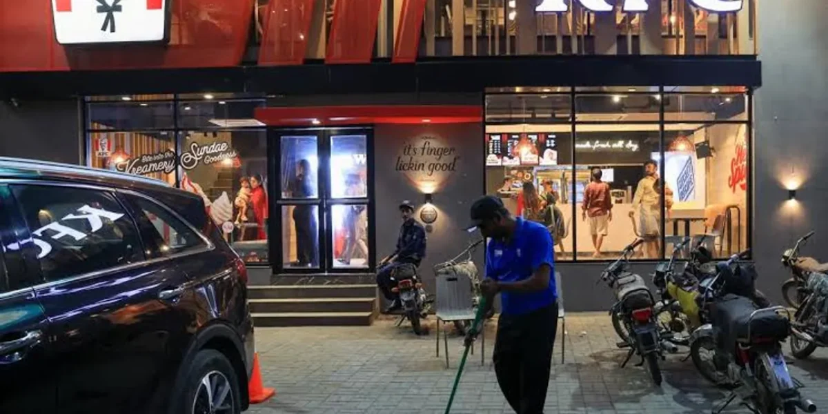 Over 170 arrested for attacks on Pakistan KFC outlets in Gaza war protests