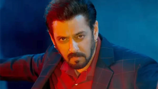 DISASTER for Salman Khan! Sikandar crashes 90% from Rs. 30 cr. to Rs. 3 cr. in 5 days