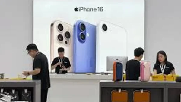 Apple’s China smartphone shipments slide 9% in first quarter