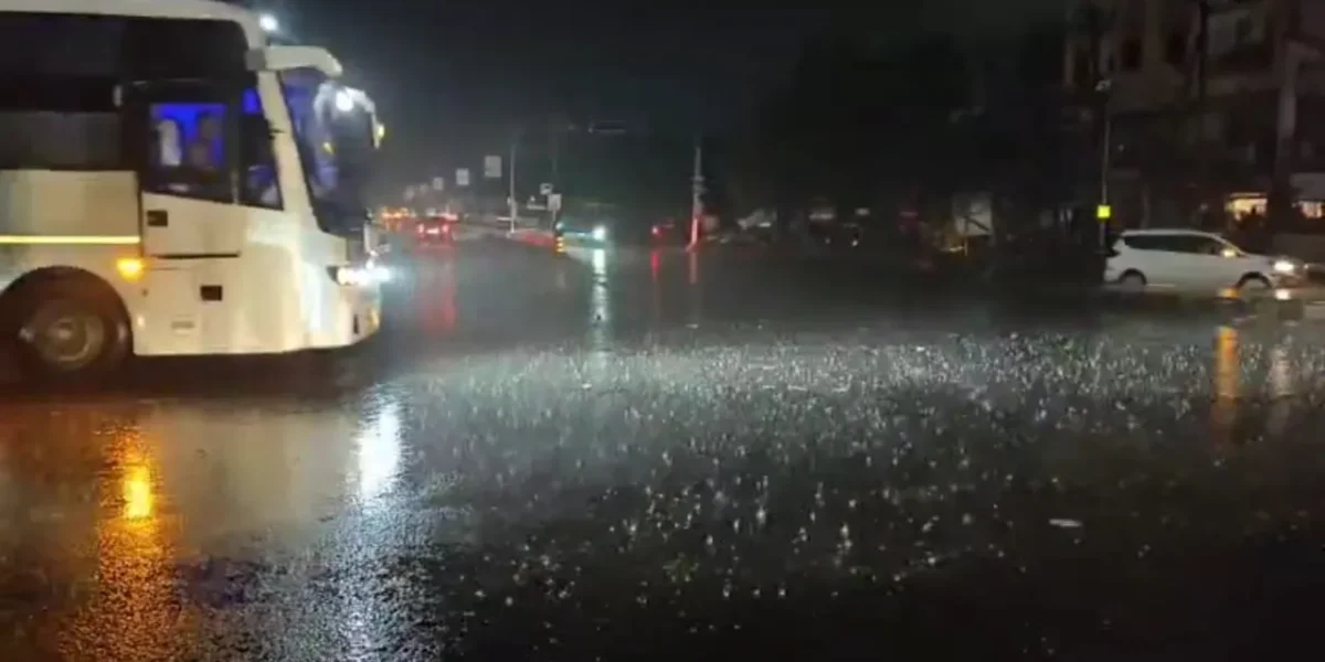 Mini-Cyclone hits Bharuch for second time in 15 Days, causing widespread damage