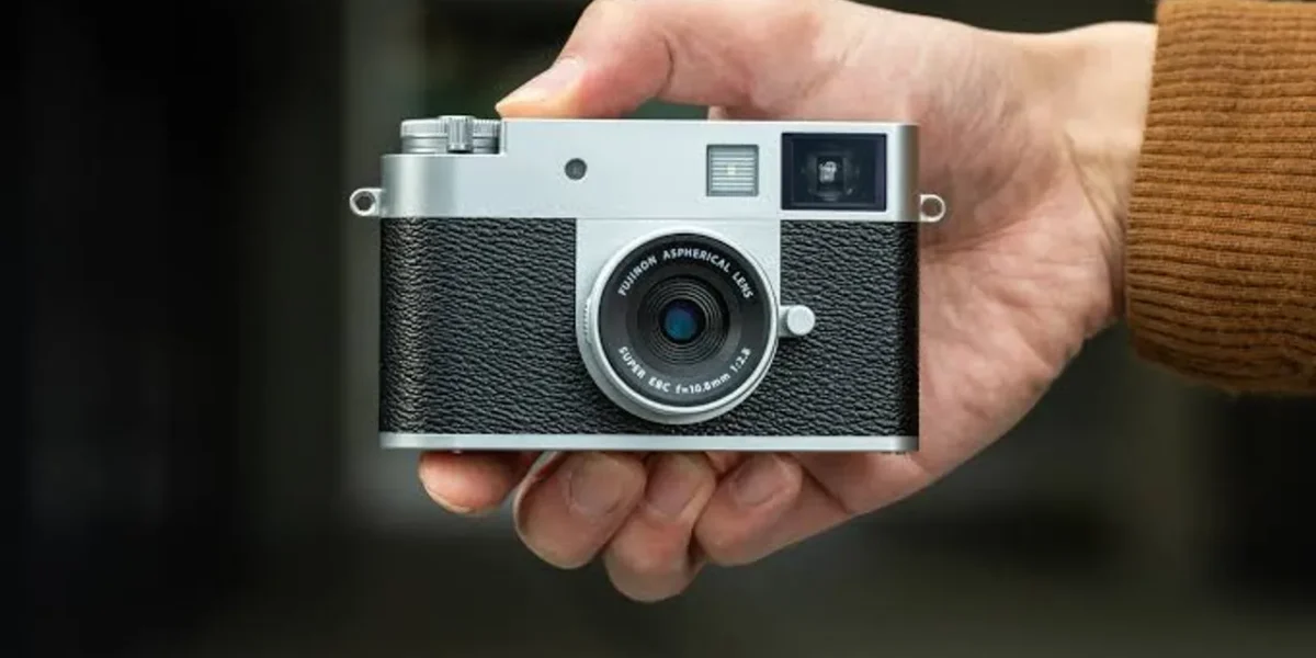 Fujifilm launches X half digital camera with 1-inch sensor