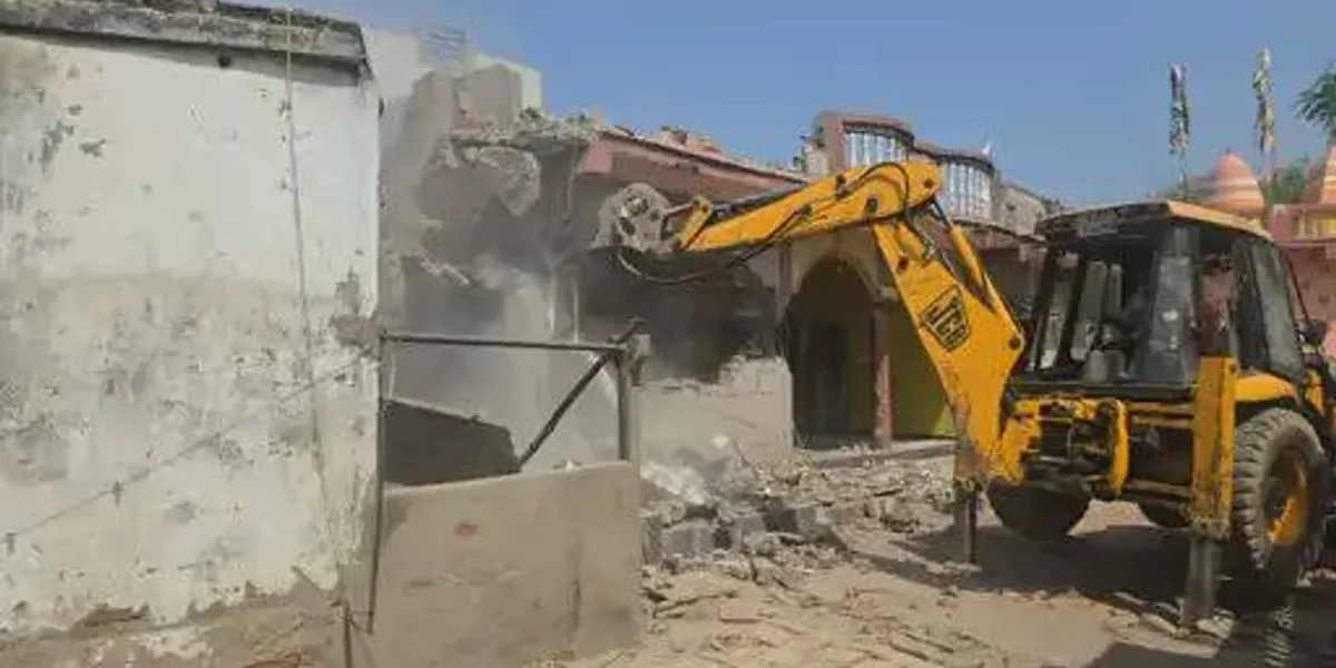 Bulldozer action on notorious bootlegger’s illegal property in Ahmedabad