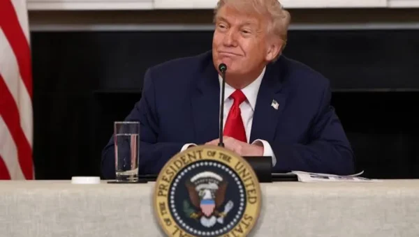 Trump reports hundreds of millions of dollars from crypto, golf, licensing fees