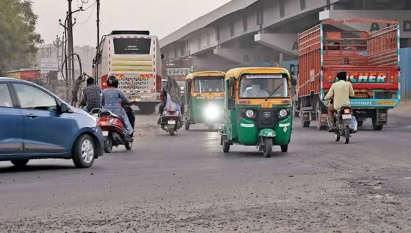Seize vehicles of wrong-side drivers, impose heavy fines, orders Gujarat HC