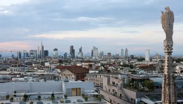 Italian court frees city councillor arrested in Milan property probe