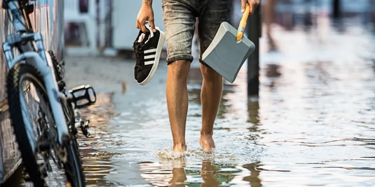 Rainwater on the streets may not just drench you… it can be deadly Leptospirosis: The Urban Flood Fever that can affect you and your children