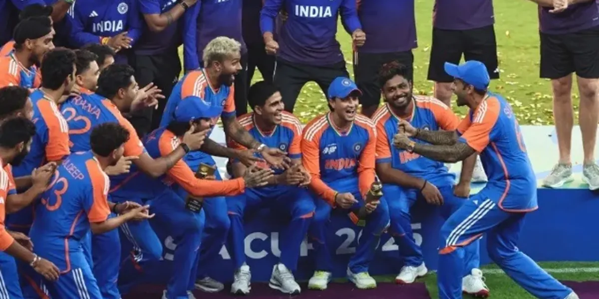 “Operation Sindoor on the Field Too”: PM Modi Congratulates Team India After Asia Cup 2025 Win Amid Trophy Row