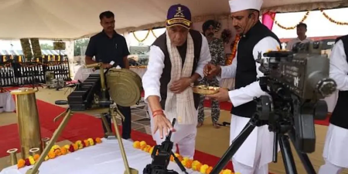 Union Defence Minister warns Pakistan of decisive response to any sir creek misadventure