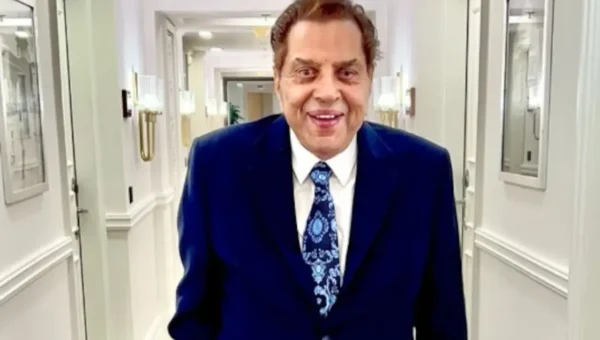 Bollywood veteran star Dharmendra hospitalized and on ventilator support: Report