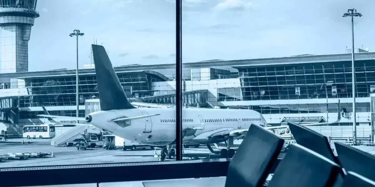 U.S. Faces Worst Air travel chaos of shutdown: 10,000 Delays, 3,200 cancellations hit passengers