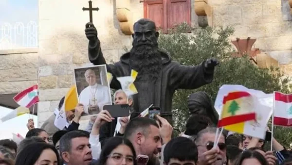 Pope Leo ends first foreign trip with silent prayer at Beirut blast site