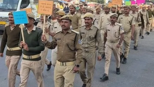 Gujarat govt raises retirement age for home guards from 55 to 58
