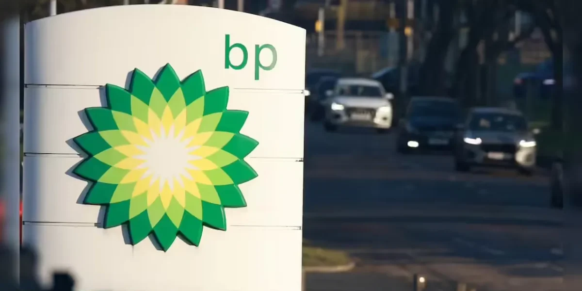 BP agrees deal to sell £7.4bn stake in Castrol to US investment firm