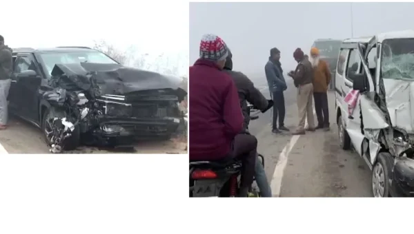 Visibility Zero: Over a Dozen Vehicles Collide on EPE, Traffic Halted Near Noida