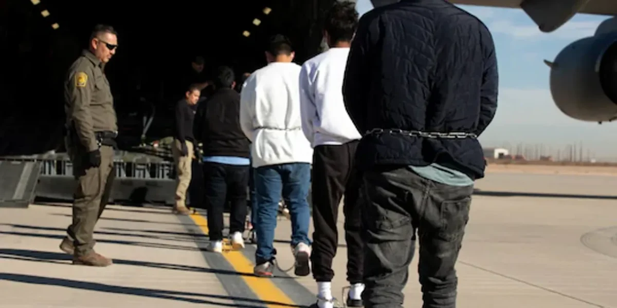 32% H-1B Visa Holders In US Skip Travel To Avoid Migration Crackdown: Report