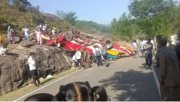 15 Killed in Udhampur Bus Accident: Bus Falls Into Gorge in Jammu and Kashmir,