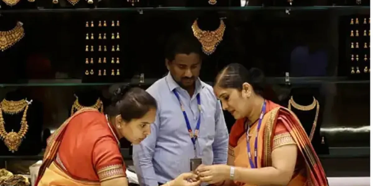 Gold, Silver Prices Fall Today: Silver Drops ₹4,700/kg, Gold Slips to ₹1.51 Lakh per 10 gm