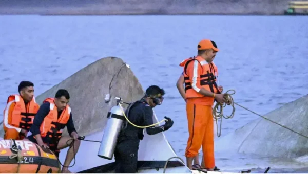 Jabalpur Boat Tragedy: Mother and Son Found Dead in Embrace, 9 Killed in Bargi Dam Accident