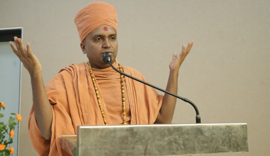 Blog by Achaljiivan Swami : Tales of Tradition - 01: Heaven's Dilemma and the Beauty of India