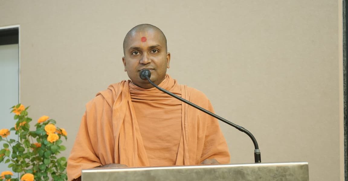 Blog by Achaljiivan Swami : Tales of Tradition – 06 : Blossoming in the Wilderness… The Gurukul