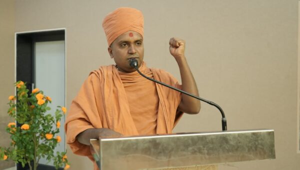 Blog by Achaljiivan Swami : Tales of Tradition – 03 : Indian Art, Splendor, and the Gurukul Tradition