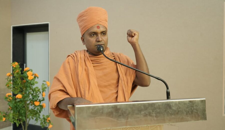 Blog by Achaljiivan Swami : Tales of Tradition - 03 : Indian Art, Splendor, and the Gurukul Tradition