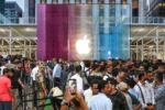 iPhone 18 Pro Goes on Sale in India, Customers Queue Up at Apple Stores