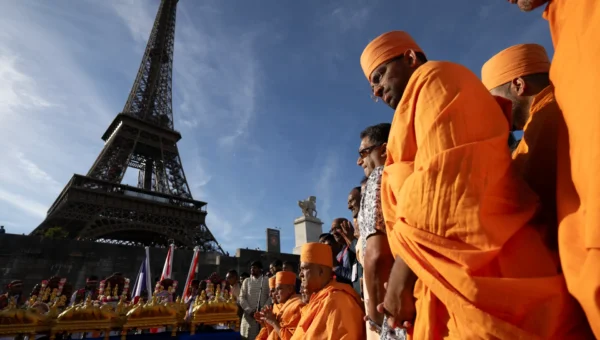 Eiffel Tower Shut After Women Staff Allegedly Sidelined During BAPS Visit; Paris Orders Probe