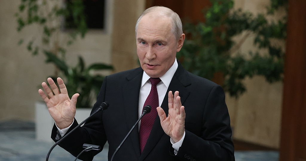 Putin Orders 72-Hour Pause in Kyiv Strikes as US Envoys Push for Ukraine Peace Talks