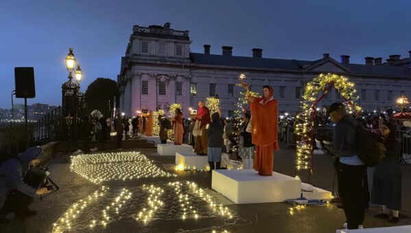 From Varanasi to London: Ganga Aarti Lights Up the Thames