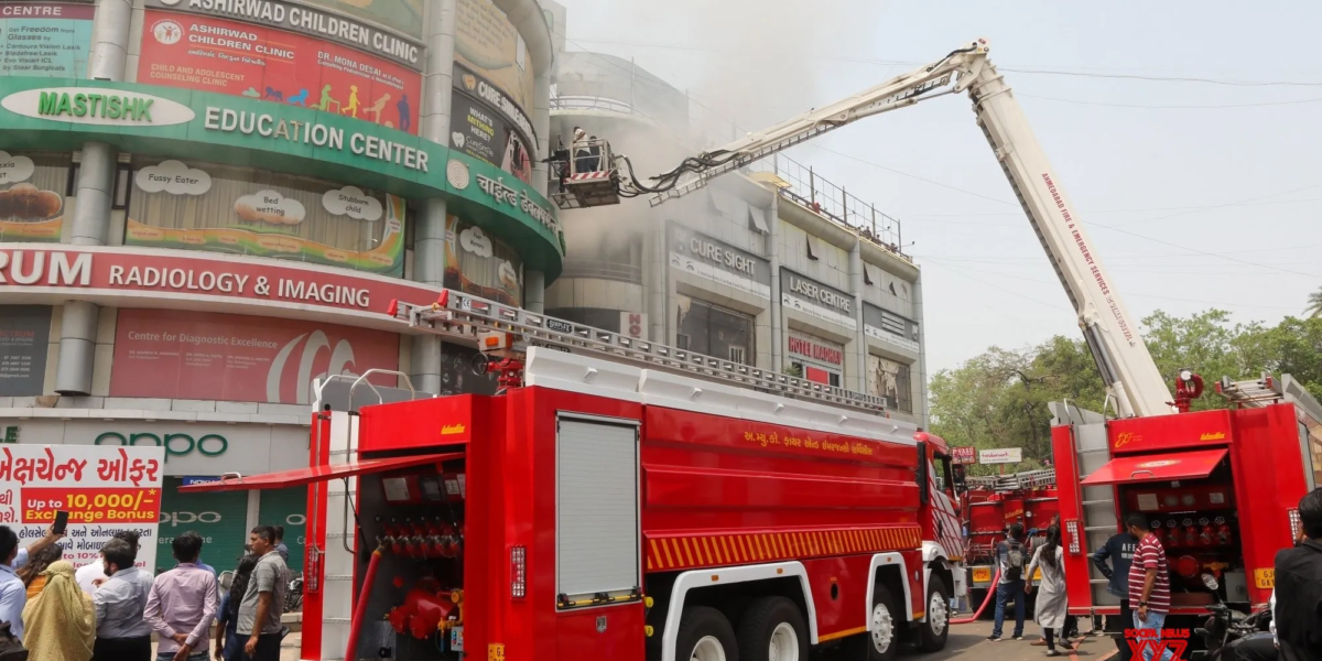 Ahmedabad Fire Brigade Integrated with 112 Emergency Helpline, GPS Tracking to Speed Up Response