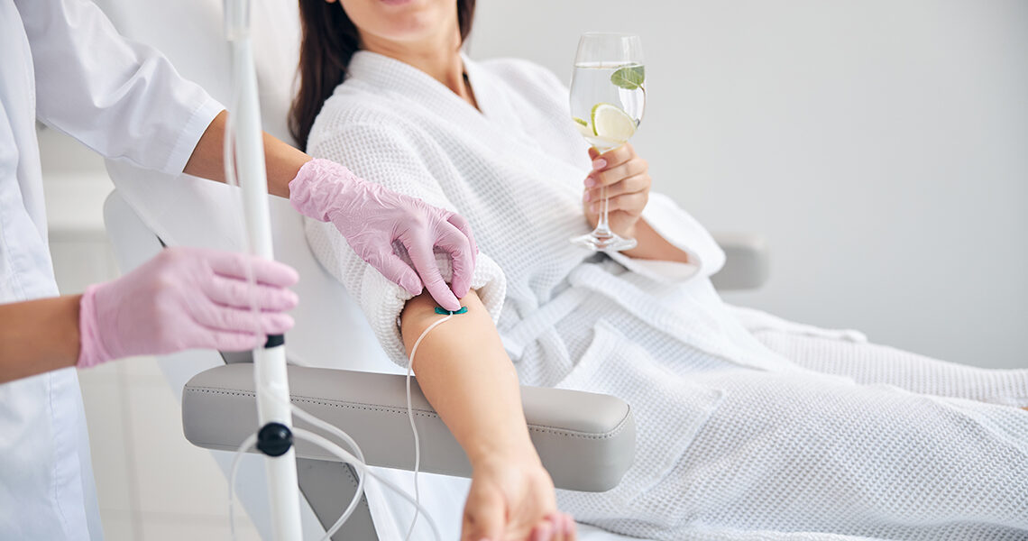 Ahmedabad’s Gen Z Turns to IV Drip Therapy for Glow and Stamina During Navratri