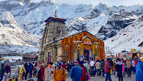 Yamunotri, Kedarnath Receive Season’s First Snowfall as Temperatures Drop